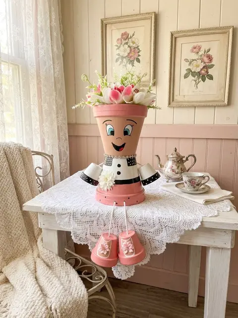 Pöttyös cserép figura 25 cm+lógó lábak